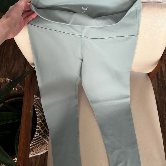 TNA (atmosphere) high rise ankle leggings in sage BNWOT. Tried on- never worn. - Picture 2 of 6